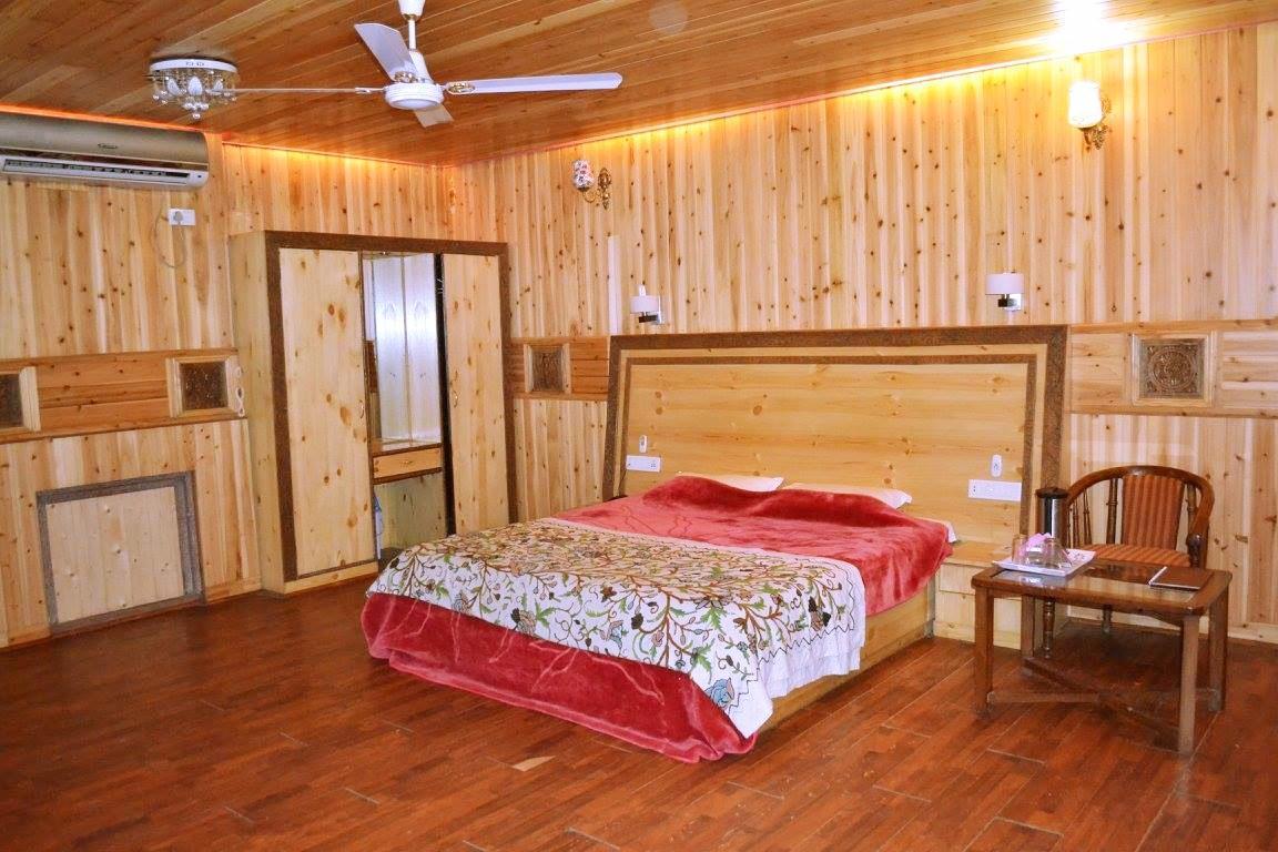 Royal Residency Hotel Srīnagar Buitenkant foto